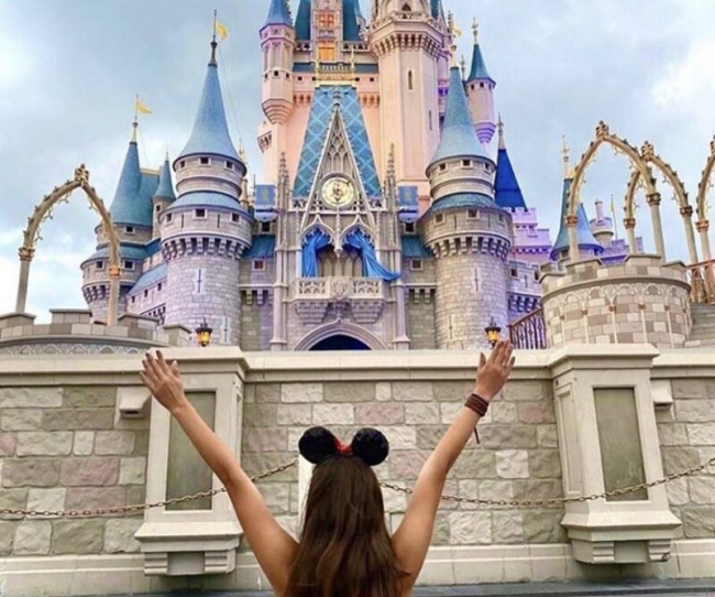 Team 15 Disney Premium